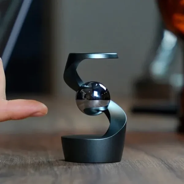 Mezmoglobe Luna